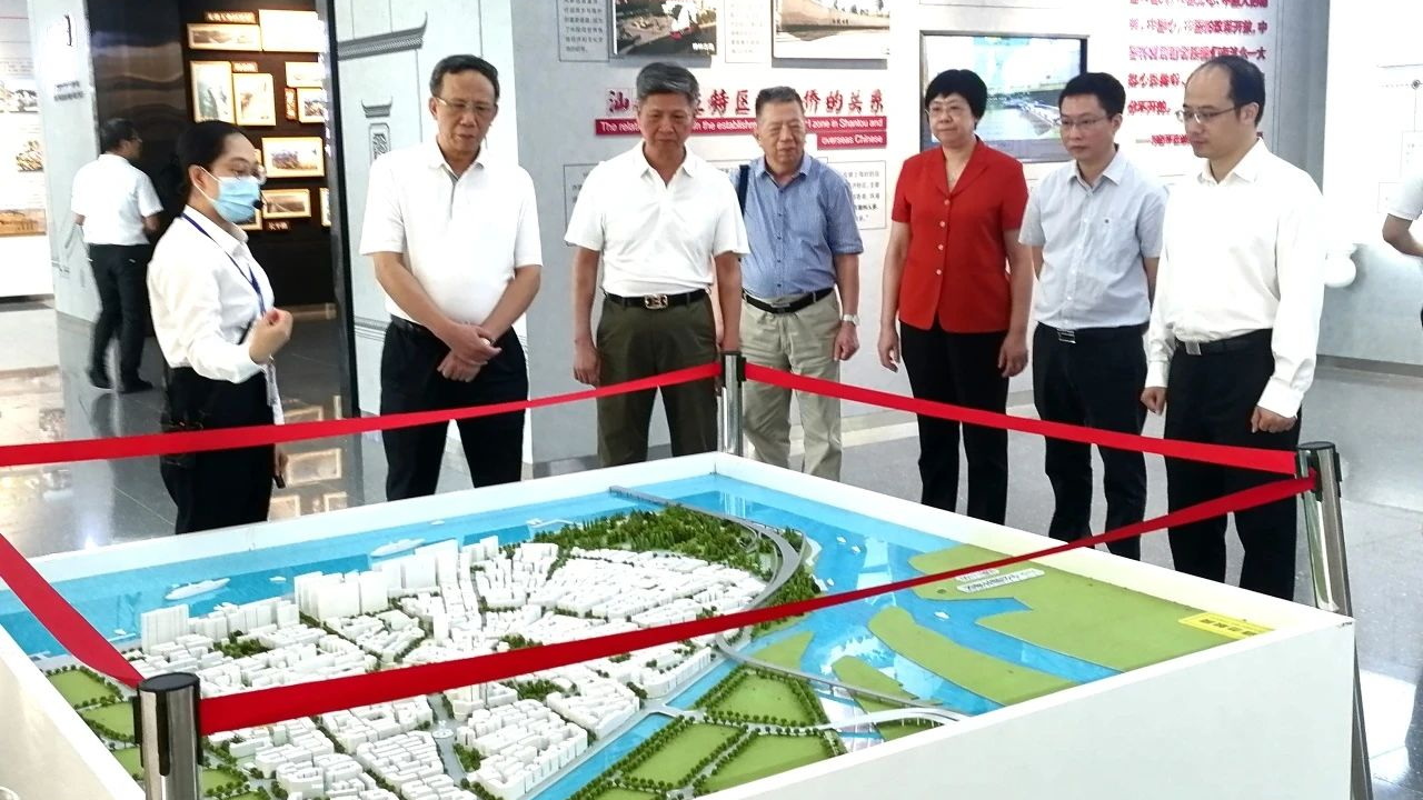 廣東省關工委主任林木聲一行到汕頭調研指導關心下一代工作