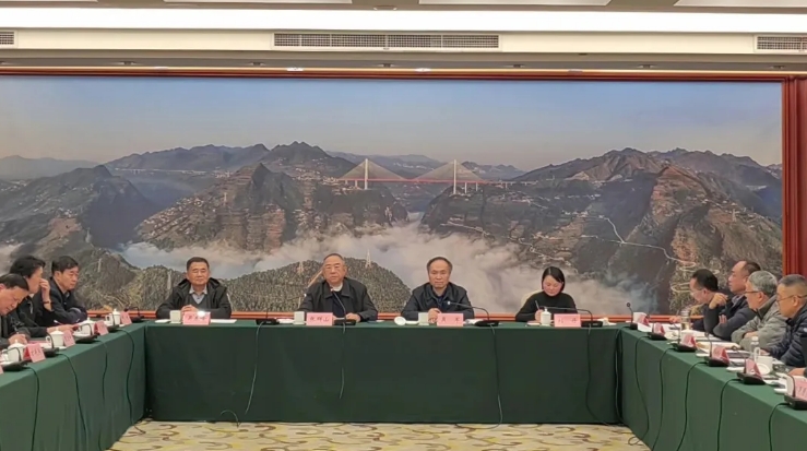 貴州省關工委看望慰問省直有關系統“五老”并召開企業關工委工作調研座談會