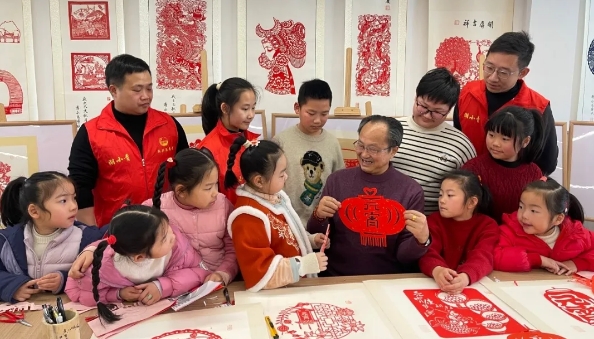 老少喜樂(lè)鬧元宵|浙江省各級(jí)關(guān)工委開(kāi)展元宵節(jié)主題活動(dòng)