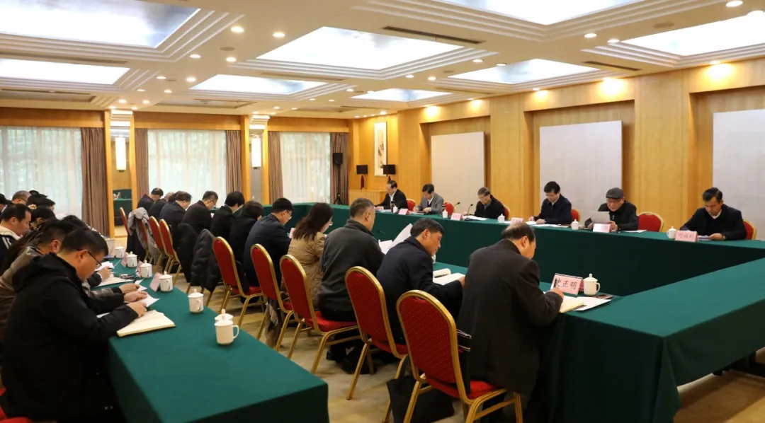 湖北省關工委成員單位全體會議在漢召開