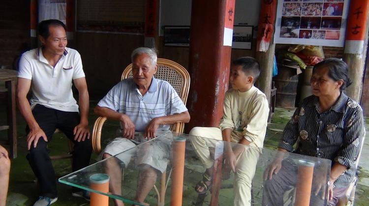 楊思義：講萬(wàn)木林故事的62年黨齡志愿者