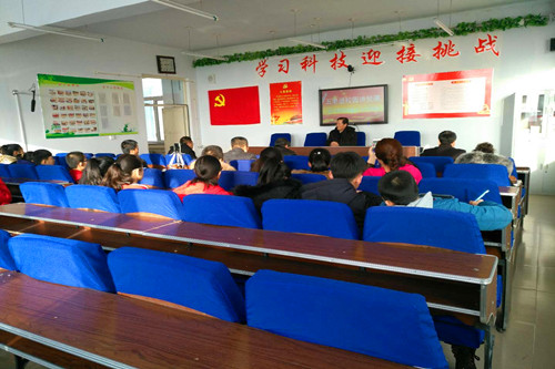黑龍江肇源縣教育關工委開展五老進校園講“兩史”主題教育活動