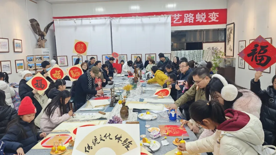 北京市通州區(qū)關(guān)工委開展“夢繪張家灣 古韻新章展”青少年藝術(shù)作品展覽活動